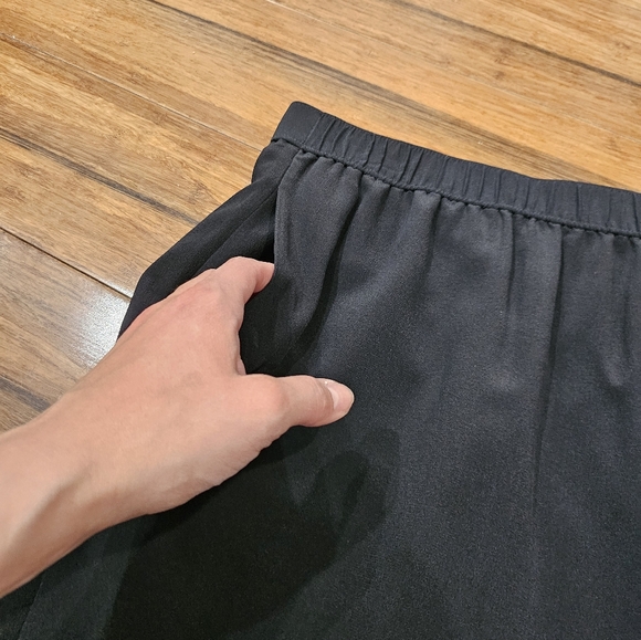 Madewell Silk Pull-on Above The Knee Black Skirt With Pockets Size M - Picture 4 of 6
